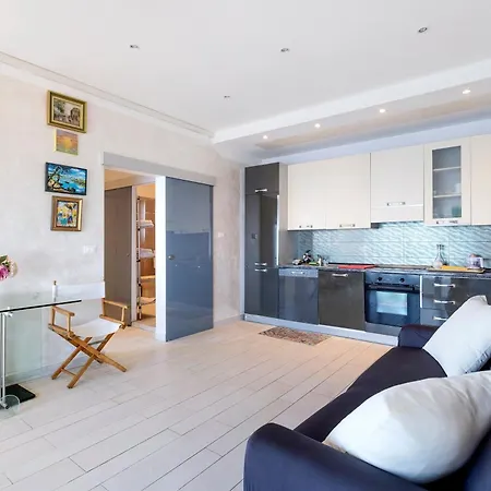 Dom wakacyjny Loft Sea View Close To Monaco Roquebrune-Cap-Martin